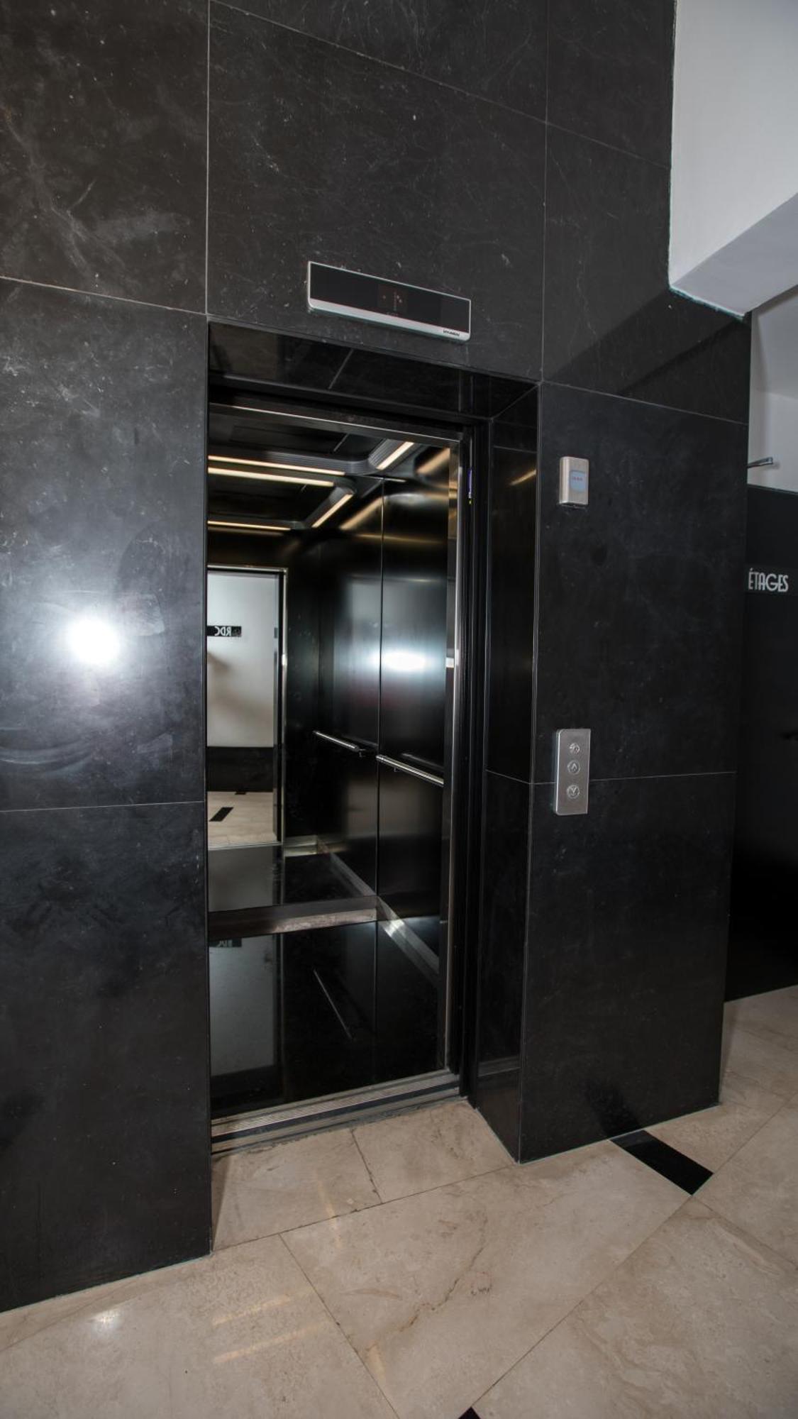 Haut Standing 2-Bedroom Apartment In Gauthier Casablanca Extérieur photo